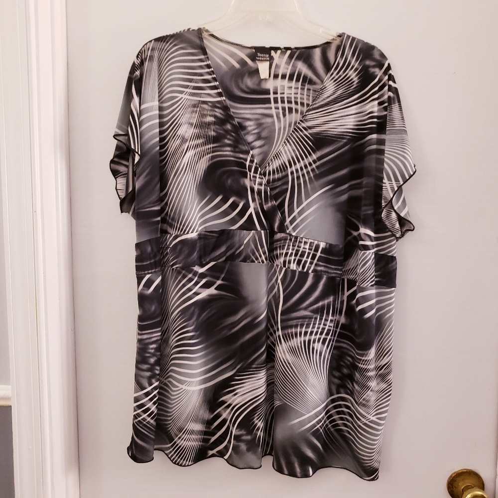 Geometric tunic